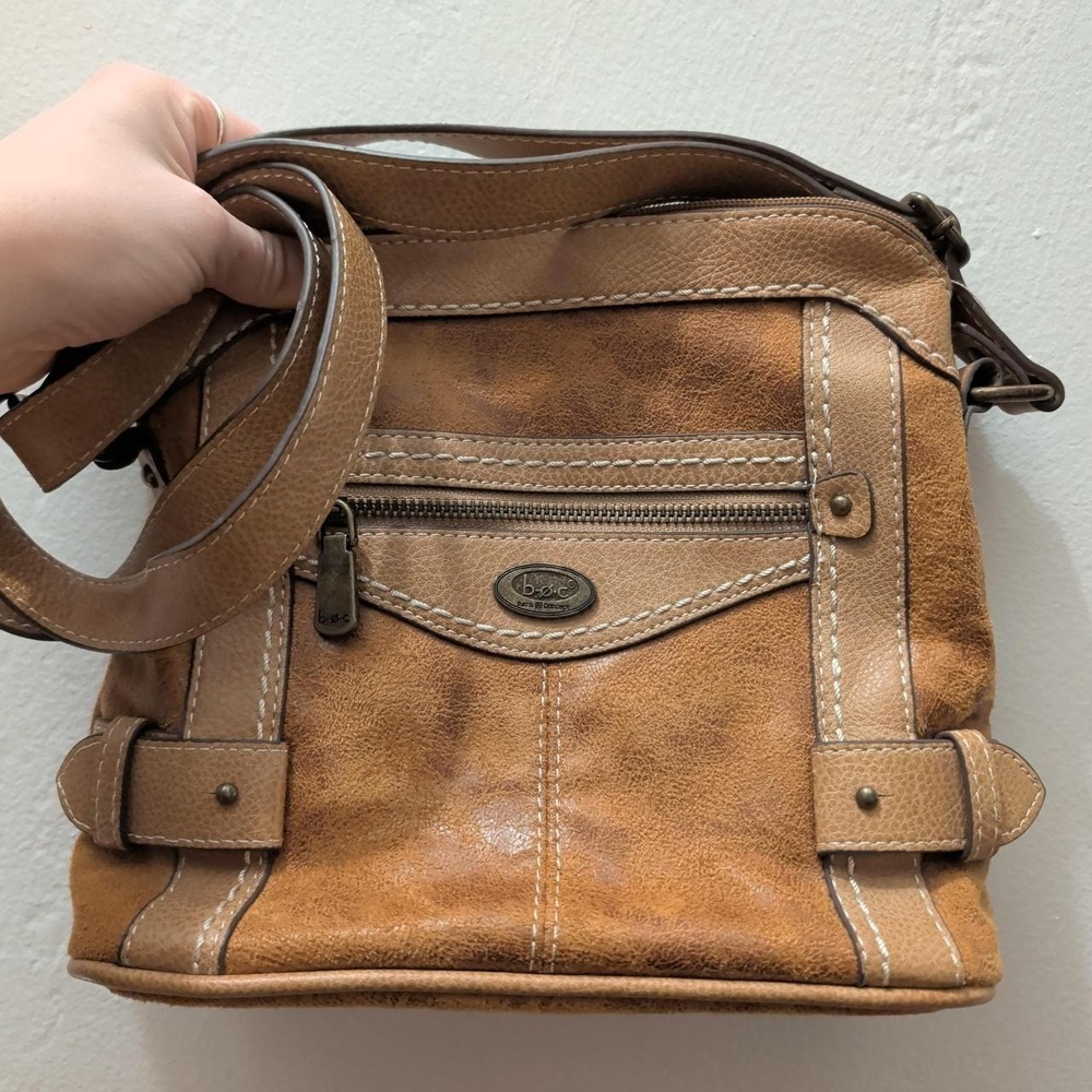 Womens B.O.C Tan Crossbody Purse Medium Good Adjustable Strap Contrast Stitch